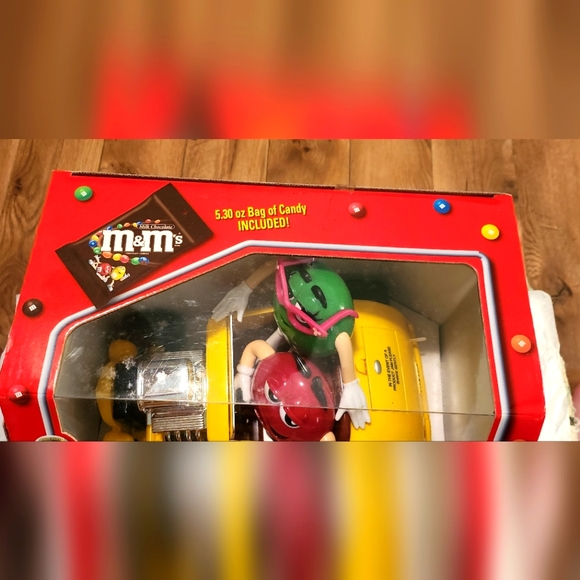 VINTAGE M&M Rebel without a Clue Dispenser Limited Edition NWT 2003 - Picture 2 of 10